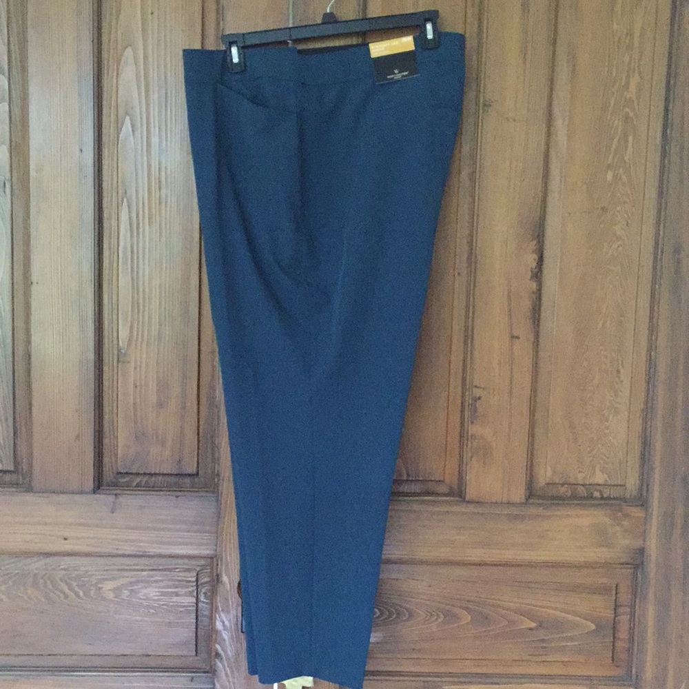 Worthington Woman 26W NWT color Teal Slacks